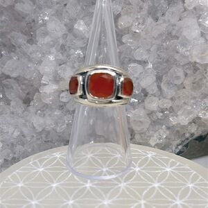 Triple Stone Carnelian Ring 925